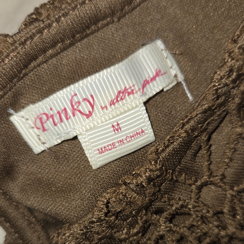 Pinky Brown Crochet Eyelet Puff Sleeve Top - Picture 3 of 3